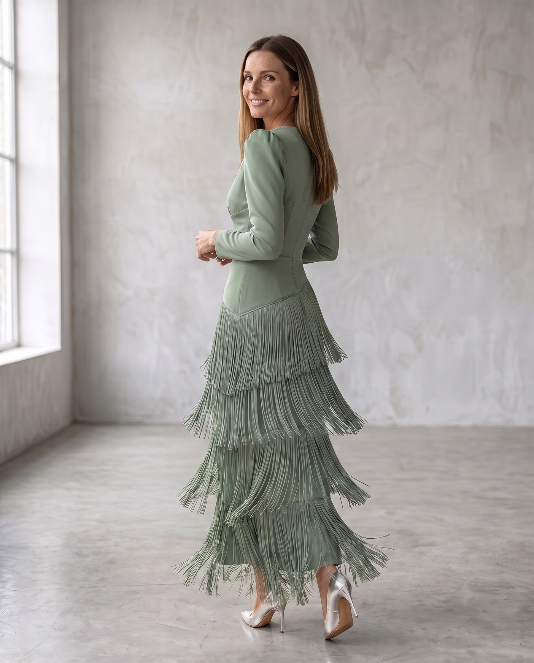 Claire | Elegant dress with fringe sleeves